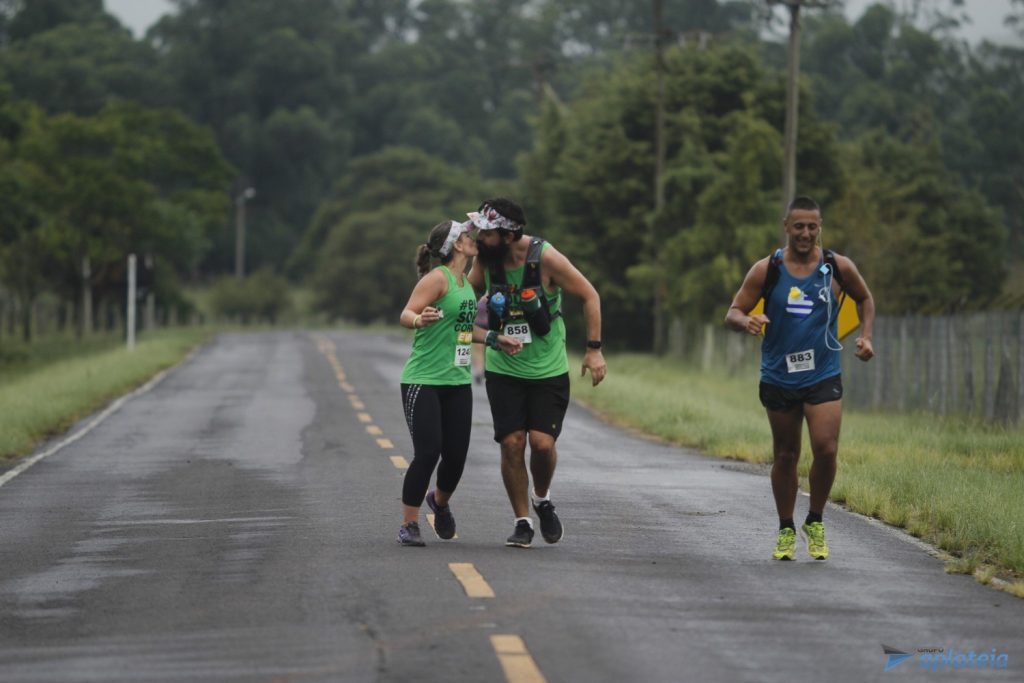 Supermaratona é realizada no interior do município. Foto : Marcelo Pinto/AP