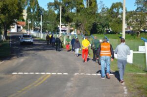 PROGRAMA RESERVA ATIVA – MARCHA 10 Km Os integrantes da Confraria dos Militares da Reserva da Guarnição de Santana do Livramento, realizaram, no dia 30 de abril de 2022, uma marcha de 10 km, com objetivo de proporcionar ação social aos nossos reservistas e suas famílias. Na atividade, sob a coordenação do Cap PTTC Carlos Roberto de Paula Figueiredo, os participantes percorreram um percurso pré-determinado e ao final foi realizada uma confraternização nas instalações da Confraria. Esta iniciativa contempla o calendário do Programa Reserva Ativa, implementado com a finalidade de levar aos reservistas e familiares momentos lúdicos, além de colaborar para a manutenção da saúde física e mental.