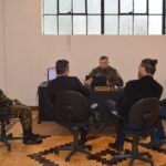 VISITA DOS DIRETORES DA FUNDAÇÃO GAÚCHA DO TRABALHO E AÇÃO SOCIAL (FGTAS) No dia 23 de junho de 2022, o 7º Regimento de Cavalaria Mecanizado (7º RC Mec), “Regimento Brigadeiro Vasco Alves Pereira”, recebeu a visita do Senhor Everaldo Ramos e do Senhor Rogério Anesi, Coordenadores do Projeto Intermediação de Mão de Obra (IMO) Verde Oliva. Os Coordenadores foram recepcionados pelo Senhor Tenente Coronel Rafael Polinício Lanza Braga, Comandante do 7º RC Mec, e durante a reunião foram tratados assuntos inerentes ao Projeto IMO Verde Oliva, que envolve o cadastramento e a realocação, no mercado de trabalho, de militares temporários que serão licenciados do serviço militar. Santana do Livramento – RS, 23 de junho de 2022. RAFAEL POLINÍCIO LANZA BRAGA – Tenente-Coronel
