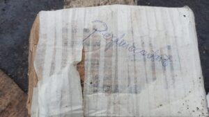 Seringas e agulhas são descartadas de forma irregular no centro de Livramento