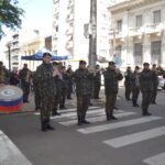 No dia 18 de agosto de 2022, ocorreu no município de Santana do Livramento, a chegada da 85ª Corrida do Fogo Simbólico da Semana da Pátria da Liga da Defesa Nacional. O 7º Regimento de Cavalaria Mecanizado (7º RC Mec) participou do evento com uma viatura leve e uma guarnição, que compôs a carreata do Posto da Polícia Rodoviária Federal até a Prefeitura Municipal. Na oportunidade foi realizada uma cerimônia de ascendimento do Fogo Simbólico na sede da Prefeitura Municipal, que contou com a participação de autoridades locais e escolas infantis. A fanfarra do 7º RC Mec se fez presente no evento e entoou o Hino Nacional Brasileiro, Hino da Independência e Hino de Santana do Livramento. Santana do Livramento – RS, 19 de agosto de 2022. RAFAEL POLINÍCIO LANZA BRAGA – Ten Cel
