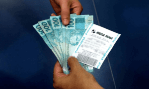 Golpe do bilhete premiado