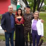 CONCLUSÃO DE CURSO Santana do Livramento (RS) - No dia 21 de outubro de 2022, foi realizada no Centro de Instrução de Blindados, na cidade de Santa Maria, a formatura de conclusão do Curso de Operação da Viatura Blindada Guarani. O curso foi realizado em duas fases distintas; a primeira fase, através do método de Ensino à Distância (EAD), no período de 25 de julho a 19 de agosto de 2022, e a segunda fase, de forma presencial, no Centro de Instrução de Blindados, no período de 29 de agosto a 21 de outubro de 2022, onde foram estudados assuntos inerentes as áreas Técnicas e Operacionais da Viatura Blindada Guarani. Na oportunidade, concluíram o referido curso, o 1º Tenente João Pedro Stradolini de Sant’anna e o 3º Sargento Victor Francisco Simões da Rosa, ambos do 7º Regimento de Cavalaria Mecanizado (7º RC Mec). Os militares comporão a Seção de Instrução de Blindados do Regimento, com a finalidade de formar as guarnições mecanizadas desta Organização Militar. O Senhor Tenente Coronel Rafael Polinício Lanza Braga, Comandante do 7º RC Mec, em nome dos integrantes desta Unidade, parabeniza os militares por suas conquistas e deseja-os sucesso continuado em suas carreiras.
