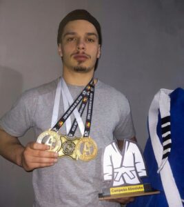 Jhon Kelvyn Rodrígues dos Santos, de 22 anos