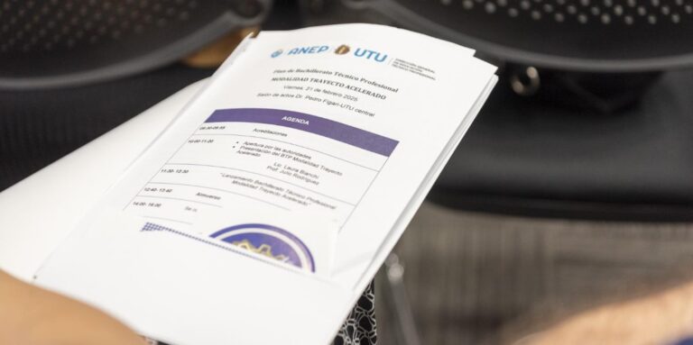 Bachillerato Acelerado, único en el país, acreditará Educación Media Superior en seis meses